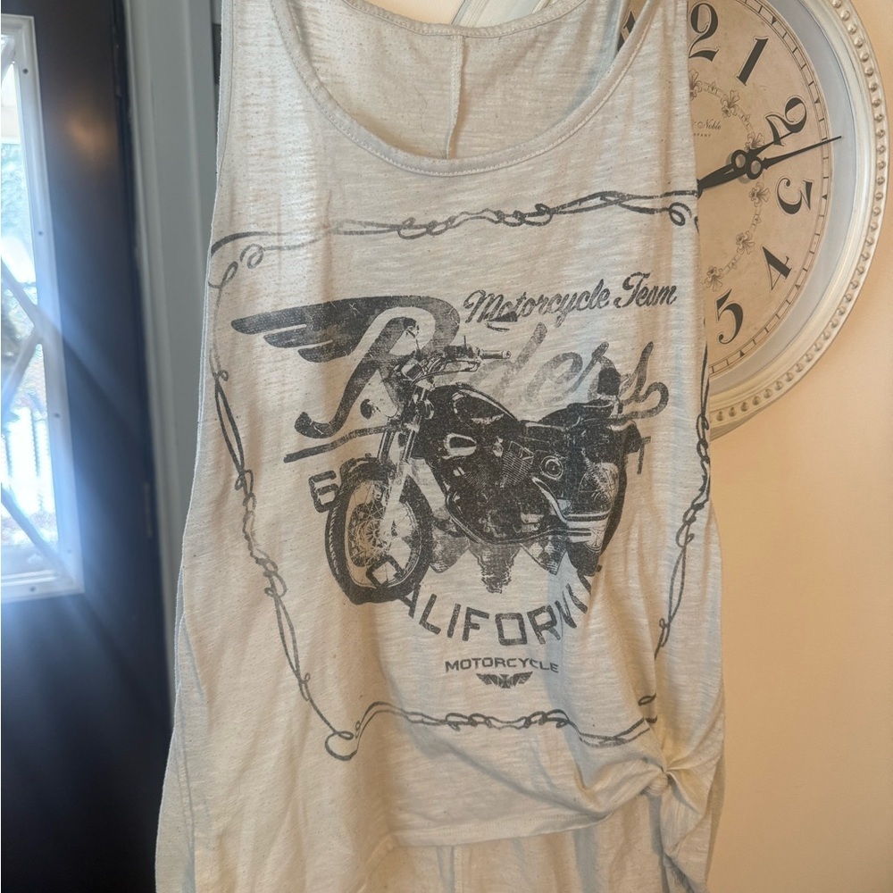 🎉2/$10 Graphic Tank Top with Motorcycle Print